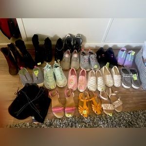 Little girls shoes!!! Some only worn once, some not even worn! Sizes Varies!